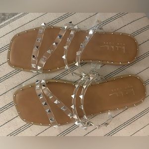 Women’s size 9 Nicole Miller Clear Studded Slides NEW (only tried on & walked)